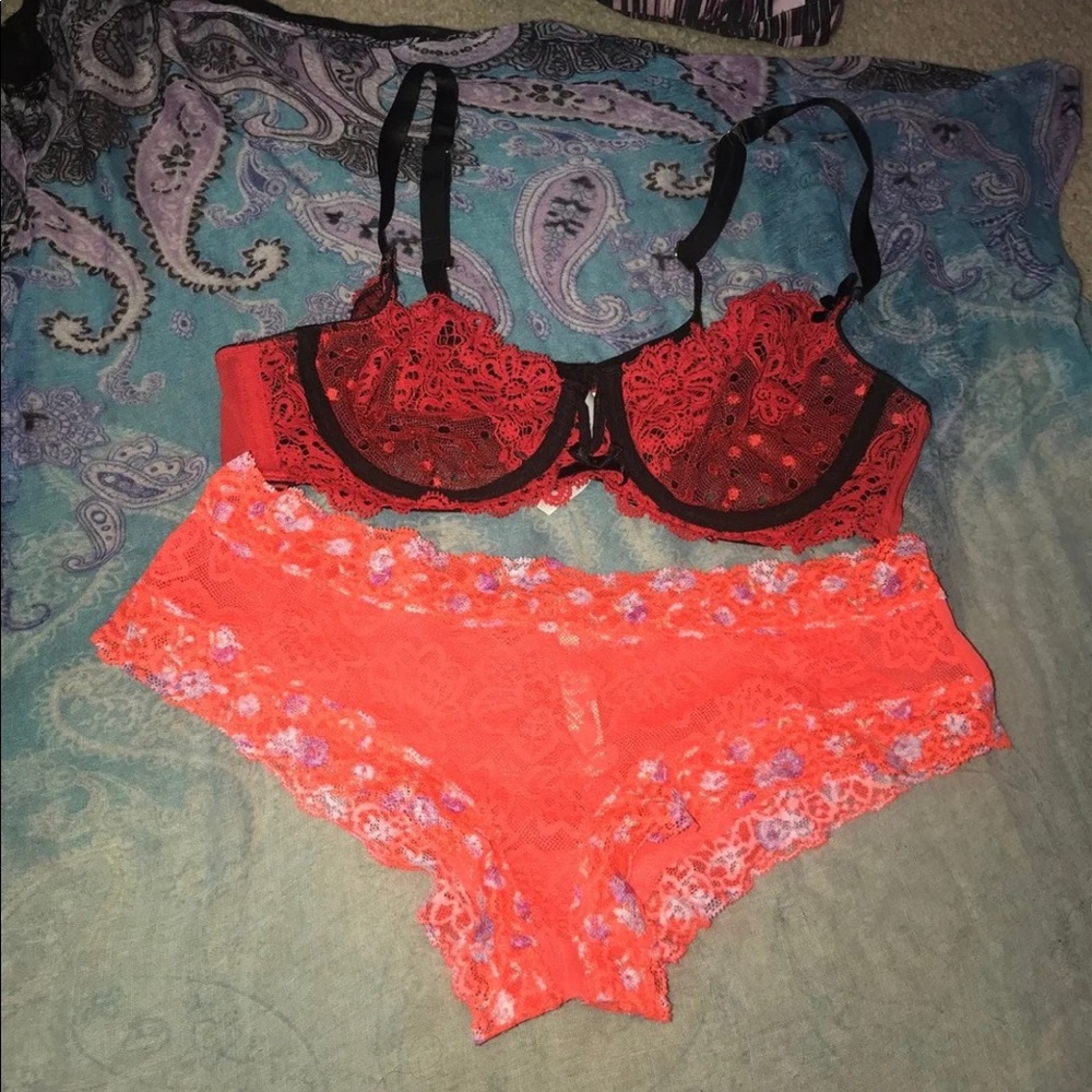 Bra and panty set